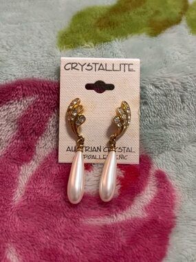 Gold-Tone Pink Pearl Drop Earrings